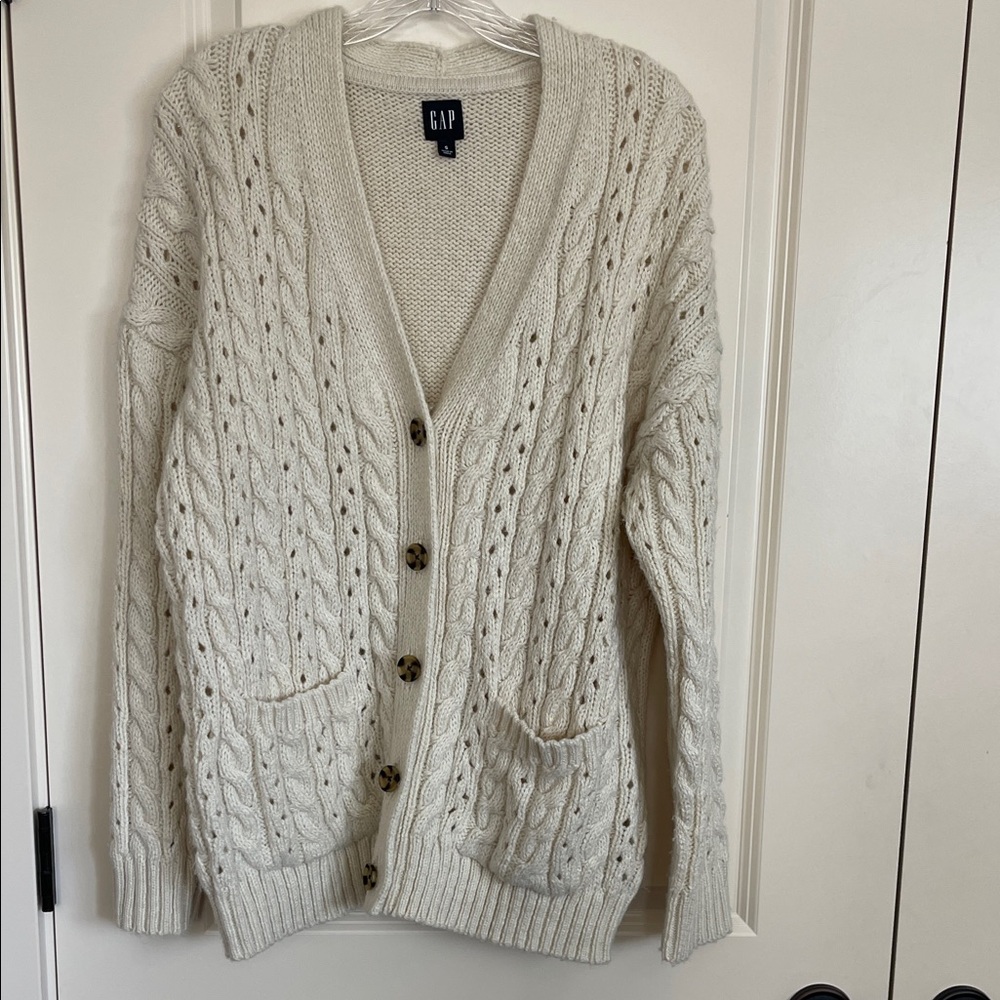 GAP Ivory Cable Knit Cardigan